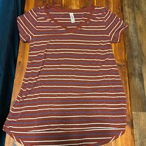 XS Lularoe Christy Tee